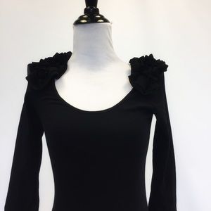 H&M trendy black top